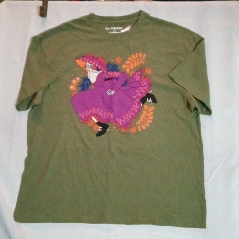 Dia Pacheco graphic Tshirt XXL Army Green NWT